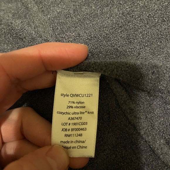 Barefoot Dreams Hooded Cardigan size medium - Picture 3 of 4